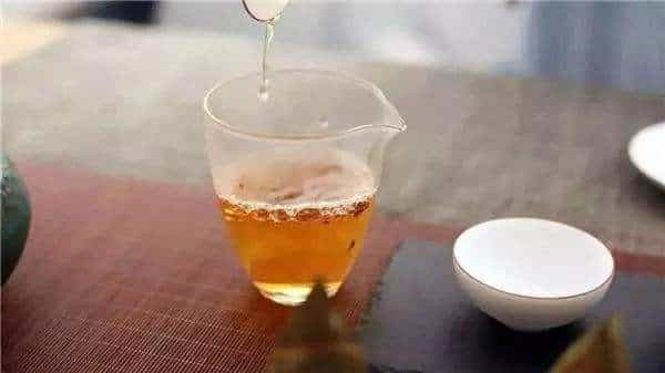 茶汤中的那些泡沫，究竟是好还是坏？