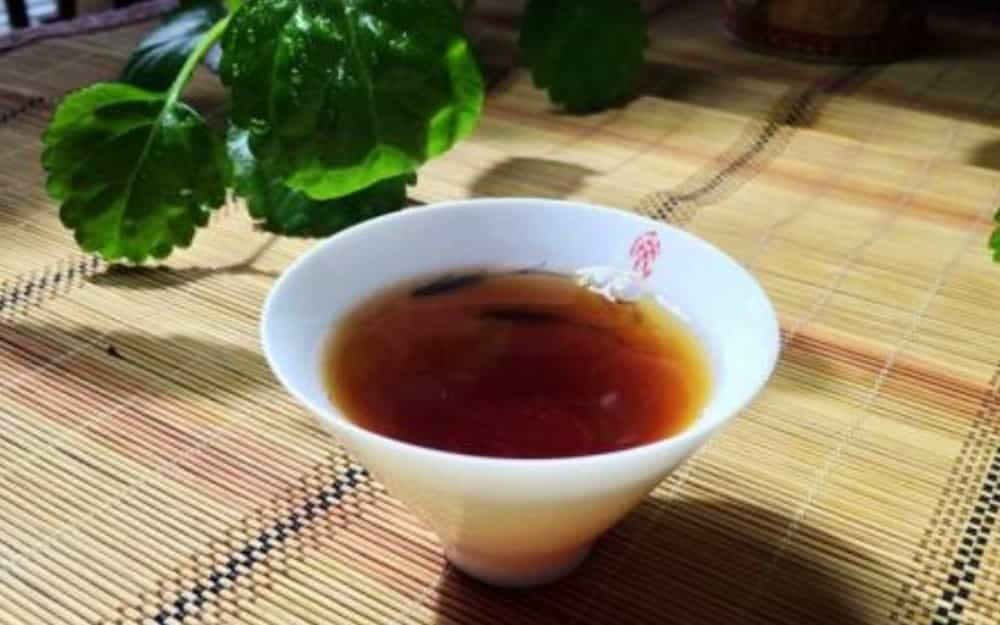 普洱洗茶热水还是冷水