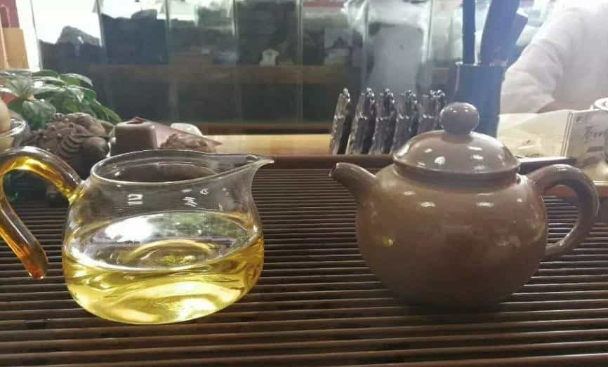 喝普洱茶用什么杯子好