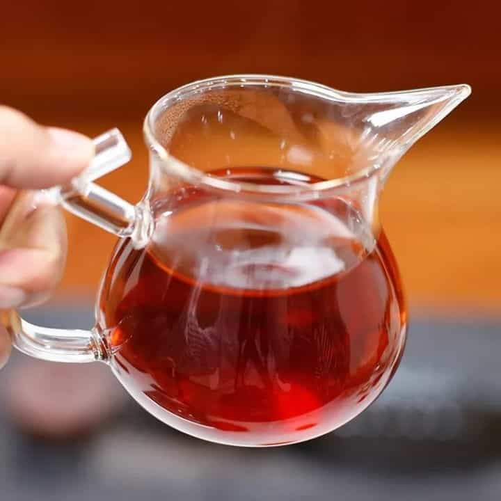 品鉴普洱茶的三大知识点：水性、喉韵和茶气