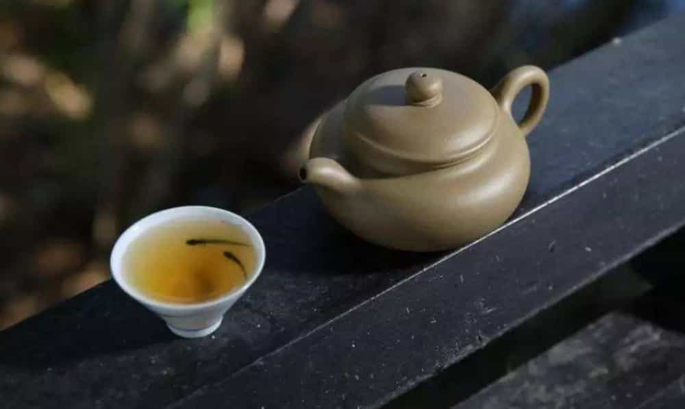 喂喂喂，在？今天有空吗，一起去喝杯茶…